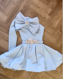 Bow one shoulder dress with sleeve