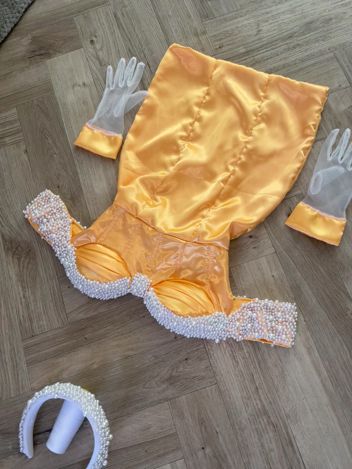 Scattered Pearl dress INCLUDING headband and gloves.