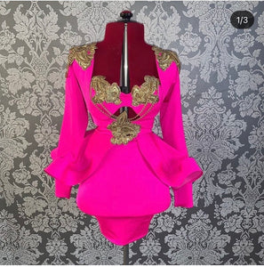 Detailed three piece set