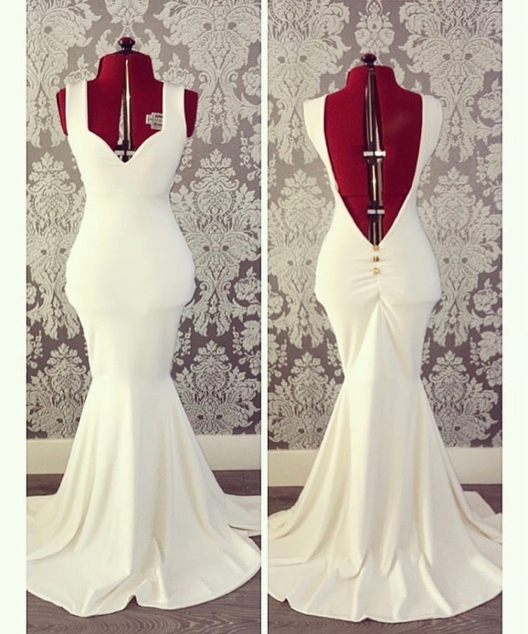 Backless sweetheart floor length dress