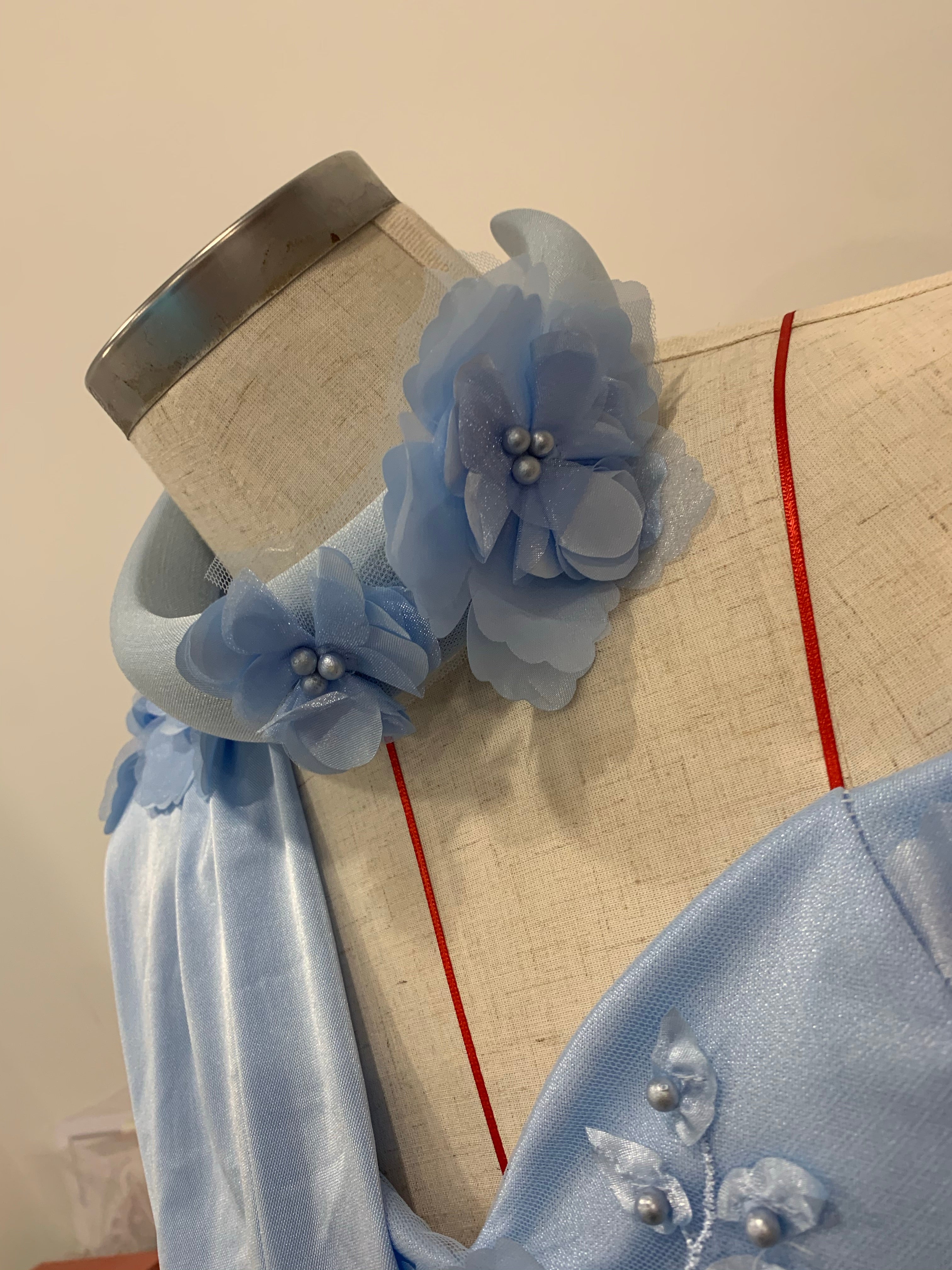 Headband to match your order.