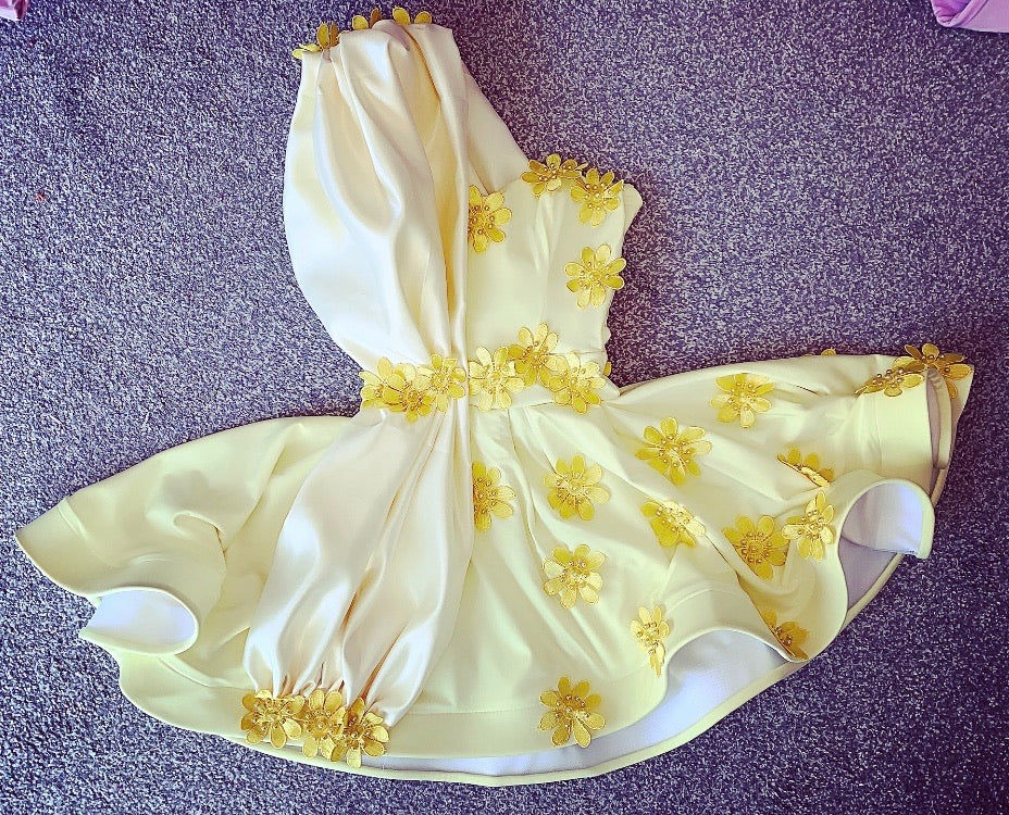 One shoulder flower dress